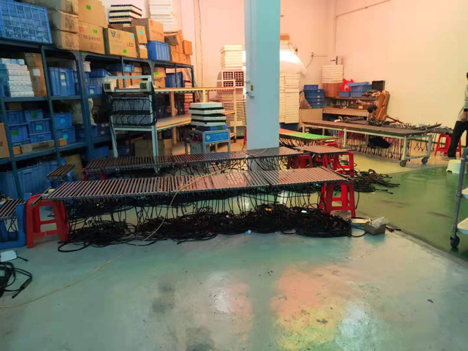 1 LED洗墻燈的智能化生產(chǎn)技術(shù)2.jpg